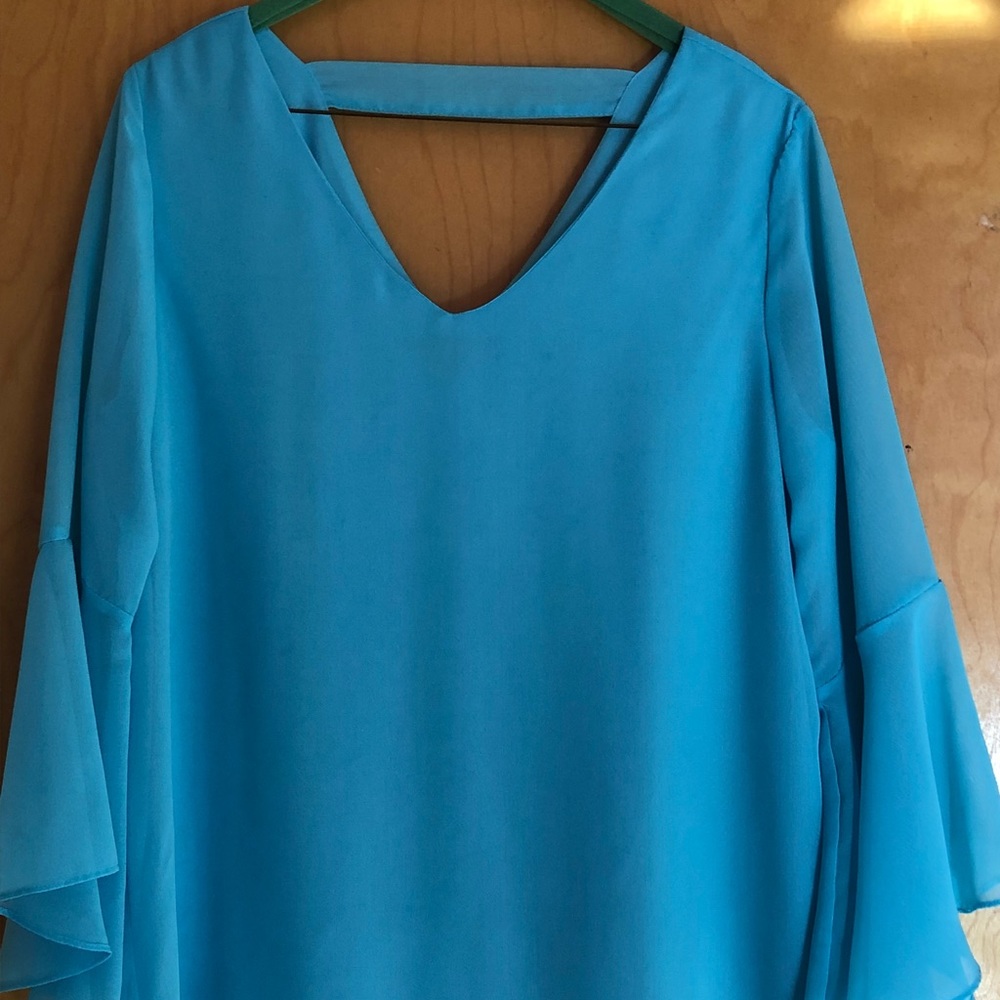 Spring/summer dressy top.
